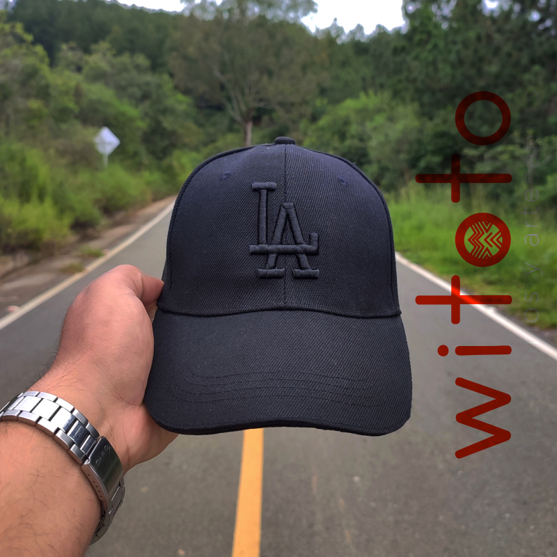 GORRA LOS ANGELES NEGRA LOGO NEGRO